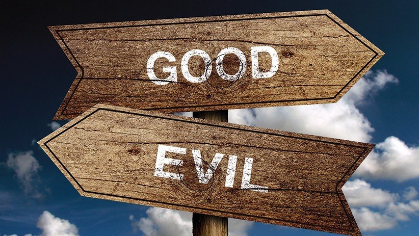 Sự dữ tồn tại c&oacute; phủ nhận sự hiện hữu của Thi&ecirc;n Ch&uacute;a kh&ocirc;ng?